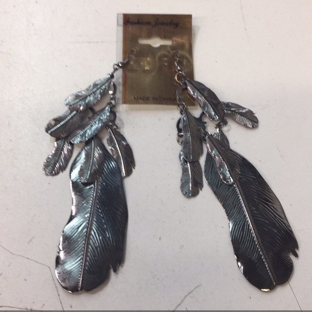 Silver/Platinum Feather Earrings